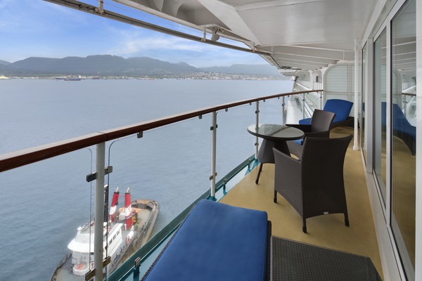 RCI, Radiance of the Seas, Royal Suite 2.jpg